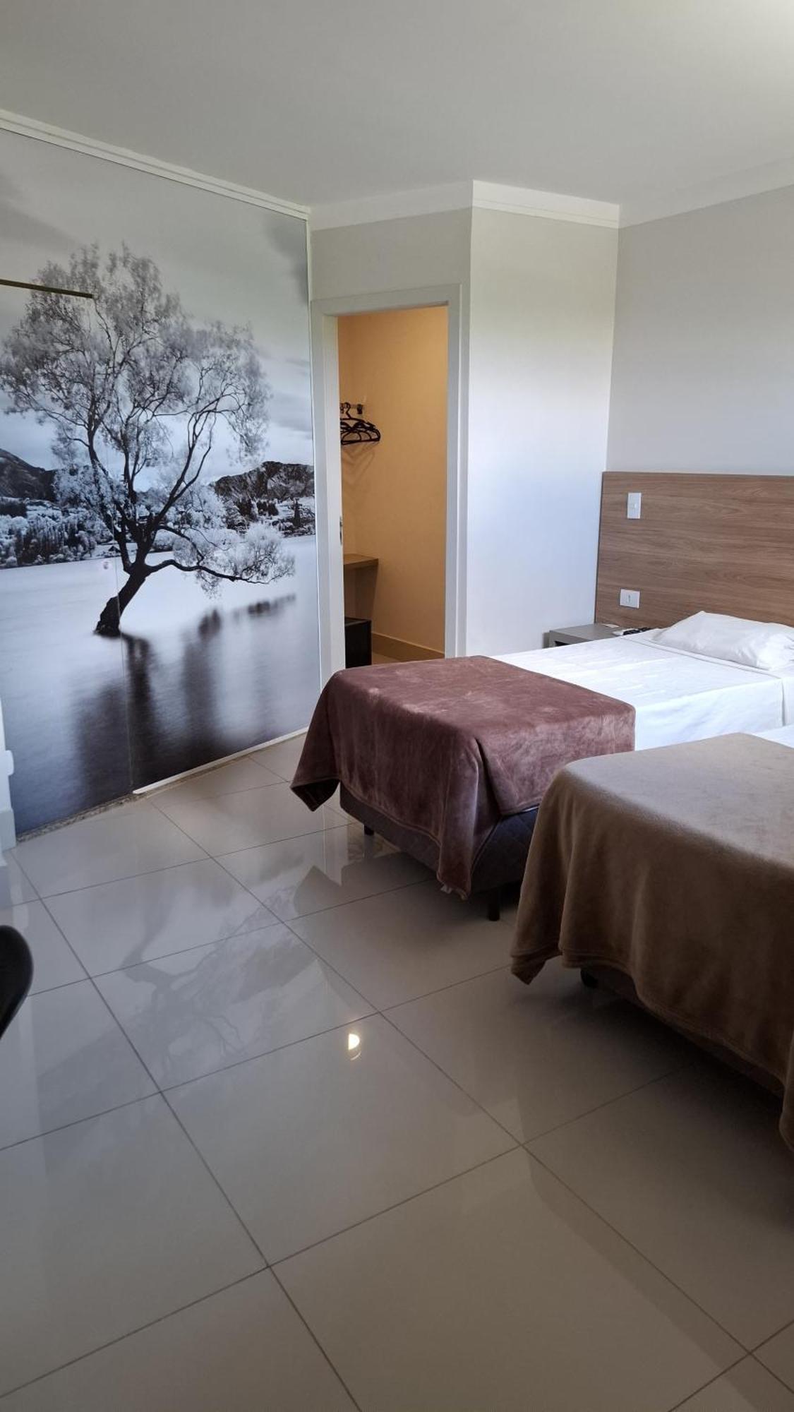 קמפינאס Hotel Primeinn מראה חיצוני תמונה